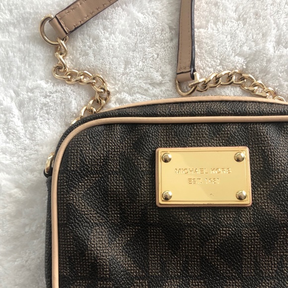 Michael Kors Handbags - Crossbody Michael Kors Bag